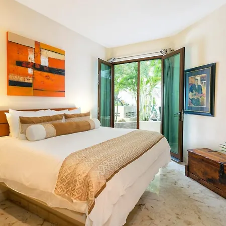 Porto Playa Condo Hotel And Beach Club Playa del Carmen Exterior photo
